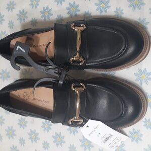 NWT chunky heel memory foam loafers